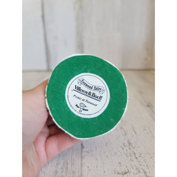 Foxwood Tails villerebox picnic at Foxwood Rue's Mum 12 Easter bunny figure - Picture 7 of 7